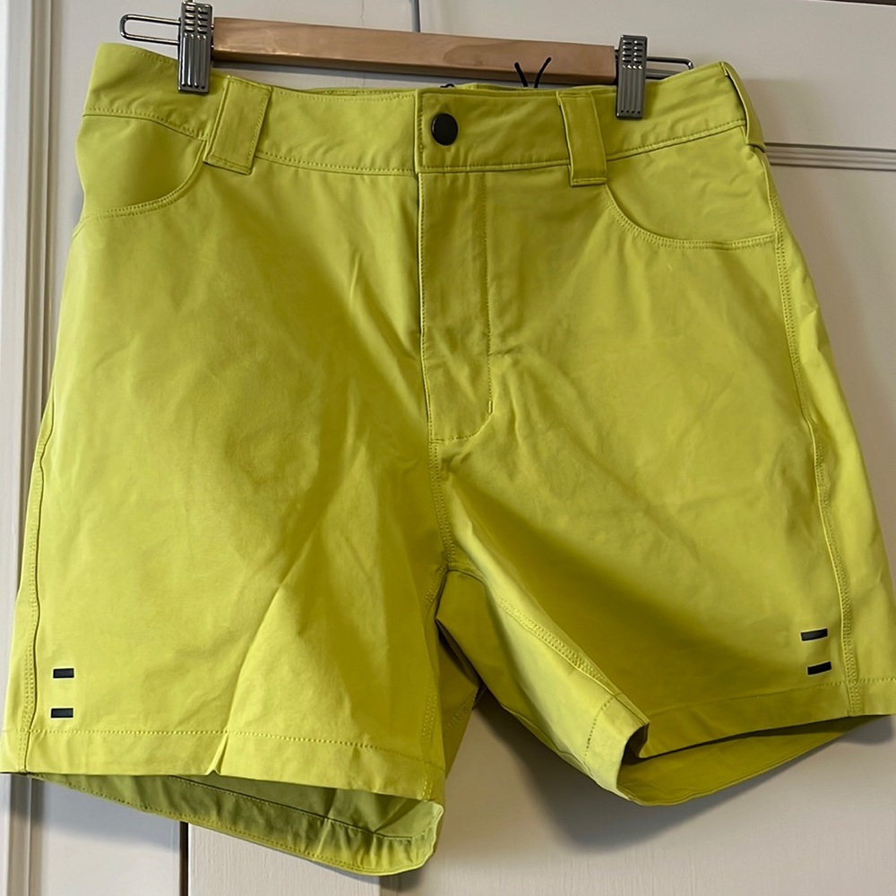 machines for Freedom key short 5.5”inseam. New without tags.